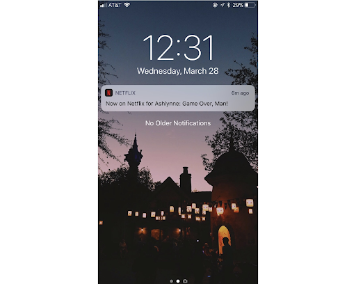 notification by subscription company for retaining customers - Netflix